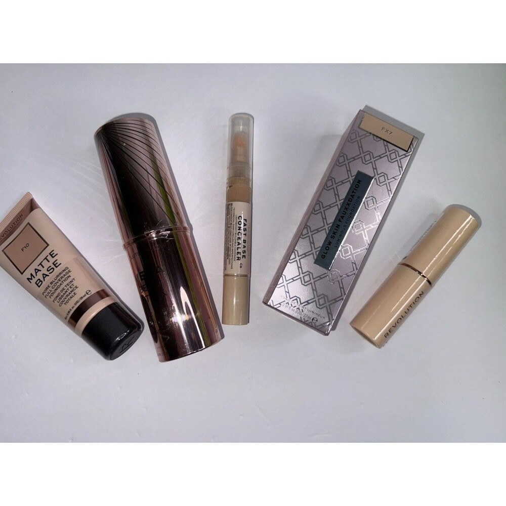 5 Lot Makeup Revolution Foundation/Concealer Lot!! BRAND NEW!!!💋